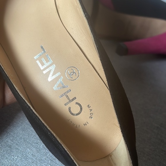 Authentic Chanel Pumps size 35C - Picture 7 of 12